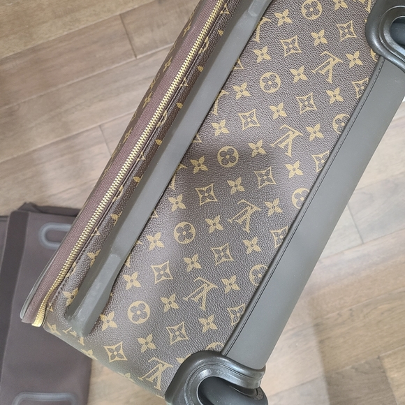 Louis Vuitton Pegase 65 Luggage Suitcase - Picture 16 of 16